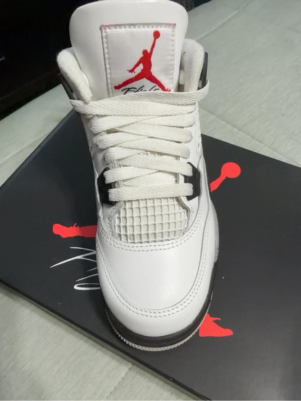 Jordan clean white